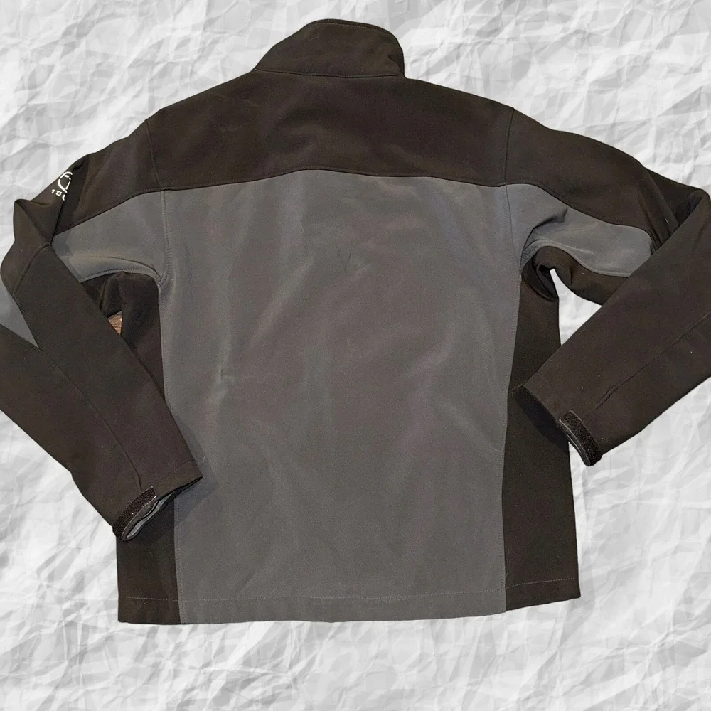 Tech By Tumi Jacket Men Size Medium Soft Shell Long Sleeve Full Zip Gray TT-0012
